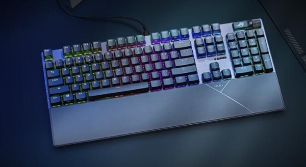 699元起 新款ROG游侠2机械键盘上架：可选全新NX冰暴灰轴