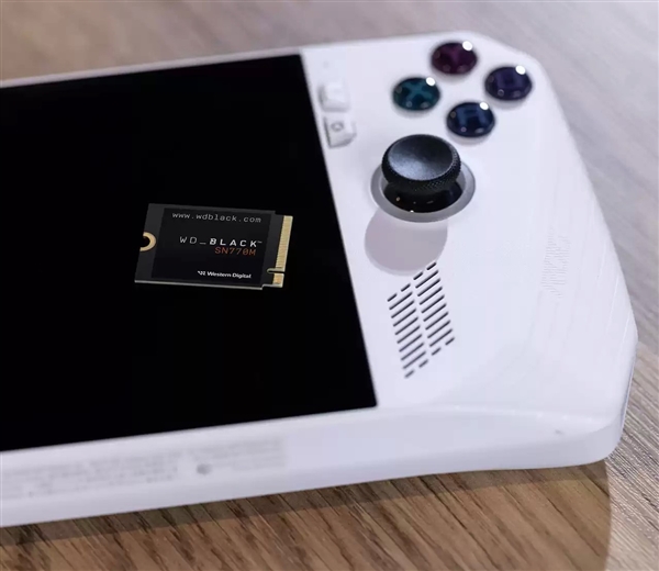 掌机轻松＋2TB！西数发布M.2 2230迷你版SSD SN770M