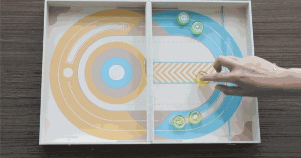 腾讯中秋月饼亮相：居然能玩棋子弹射游戏