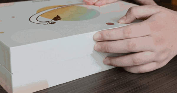 腾讯中秋月饼亮相：居然能玩棋子弹射游戏