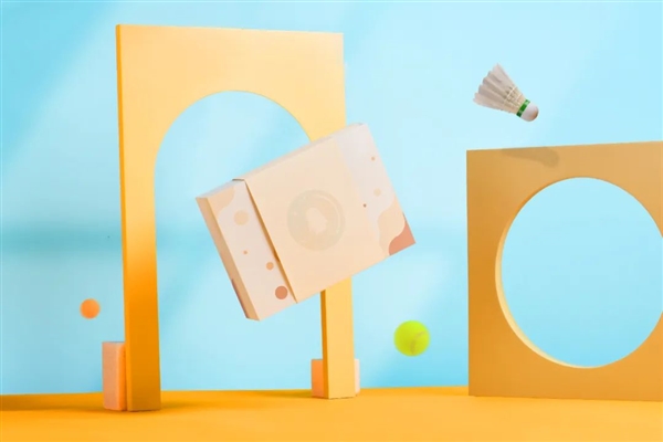 腾讯中秋月饼亮相：居然能玩棋子弹射游戏