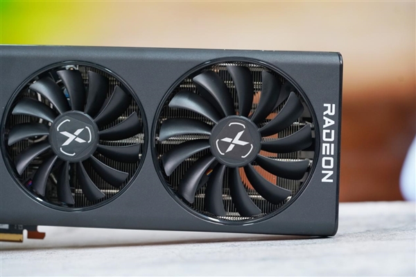 16GB显存才是王道！讯景RX 6800图赏