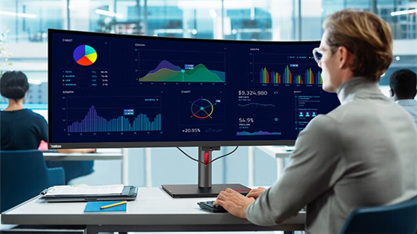 8999元 联想49英寸曲面屏开售：双2K IPS面板、100W反向供电