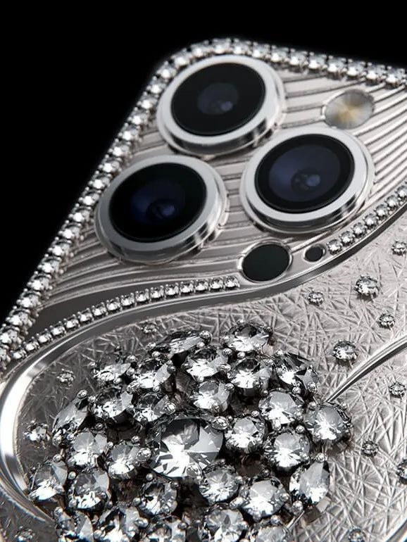 镶嵌570颗钻石！俄罗斯推出最贵iPhone：售价超400万元