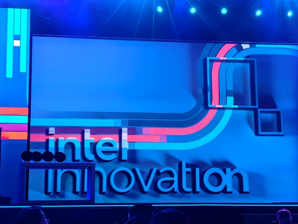 Intel AI软硬秀肌肉:酷睿Ultra发布时间官宣!明年更有288核心