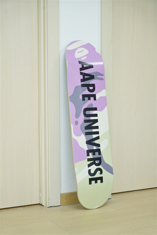 竟然是一块滑板！Redmi Note 13系列发布会邀请函图赏