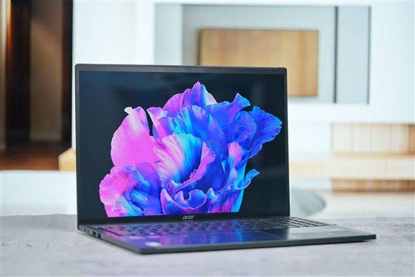 锐龙7040加持！宏碁传奇Edge 16笔记本2023款图赏