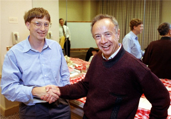 销量最好的电动牙刷公司 开了个“告别电动牙刷”的发布会?