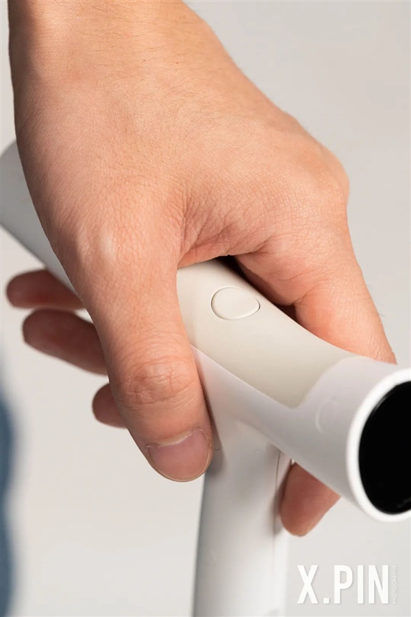 只要300多元 还接入鸿蒙的智能拐杖:用起来咋样?