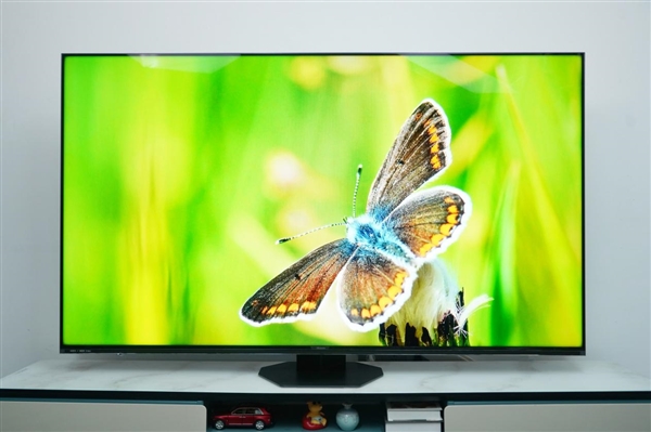 国内首台毫米波全维感知MiniLED电视！海信电视U8KL图赏