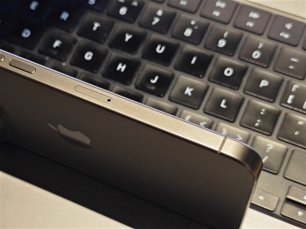 你到底该不该换iPhone 15 Pro?