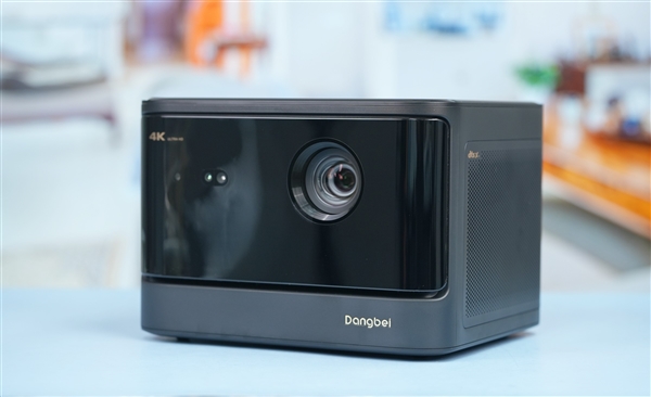2450CVIA超高流明！当贝X5 Pro投影仪图赏