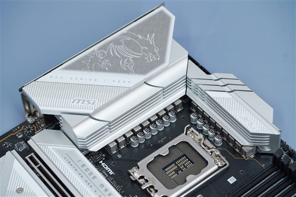 支持Wi-Fi 7！微星Z790 EDGE Ti MAX WIFI主板图赏