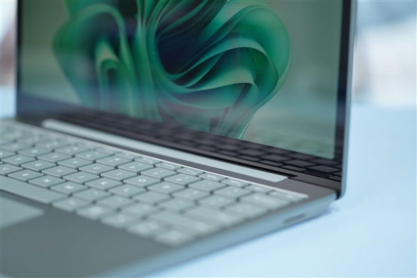 3:2生产力触控屏！微软Surface Laptop Go 3图赏