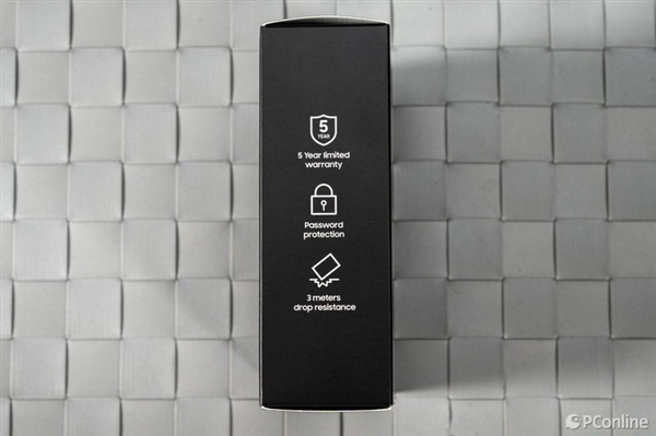 2000MB/s读写傲视群雄!三星移动固态硬盘T9上手