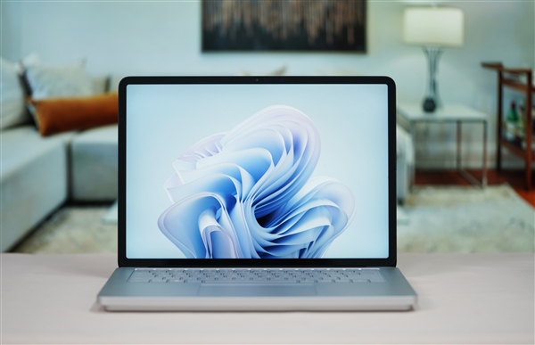 1.9万旗舰Windows本！微软Surface Laptop Studio 2图赏