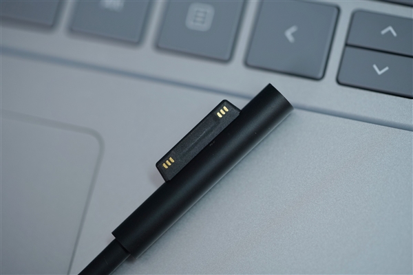 1.9万旗舰Windows本！微软Surface Laptop Studio 2图赏