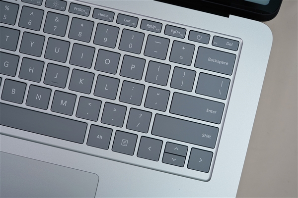 1.9万旗舰Windows本！微软Surface Laptop Studio 2图赏