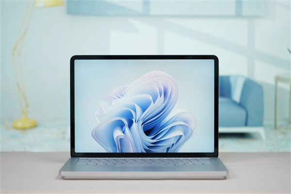 1.9万旗舰Windows本！微软Surface Laptop Studio 2图赏