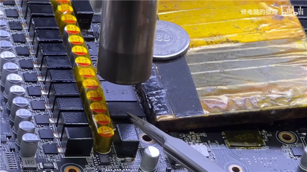 显卡坏了 没人能处理:最后都流到了这个神奇男人的手里