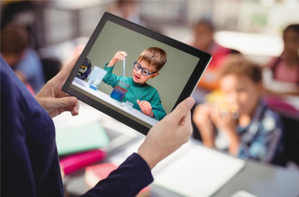 华硕将推出Chromebook CM30二合一笔记本：内置联发科Kompanio 520八核芯