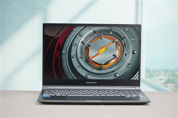 酷睿i7+RTX 4060仅5999元！机械革命极光Pro游戏本图赏