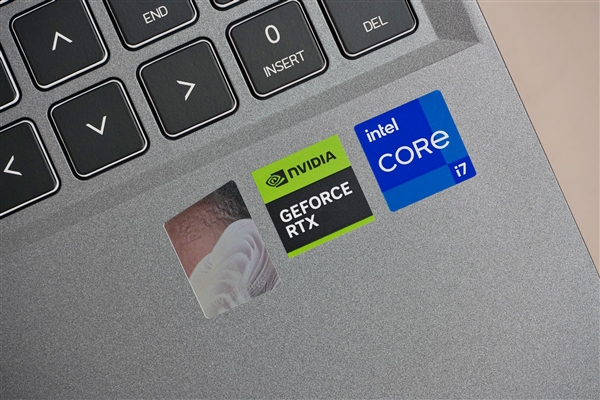 酷睿i7+RTX 4060仅5999元！机械革命极光Pro游戏本图赏