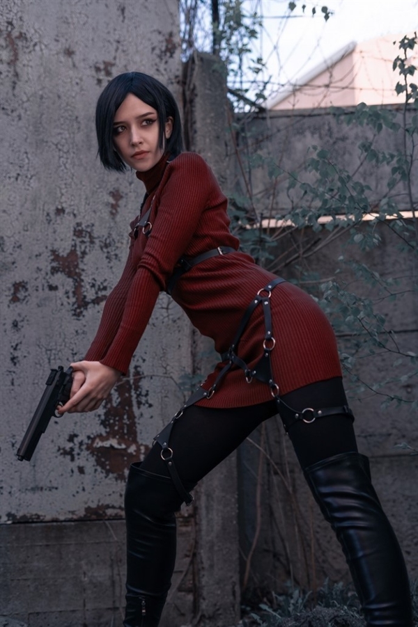 荷兰美女Cos《生化危机4》艾达王 异域风情王阿姨