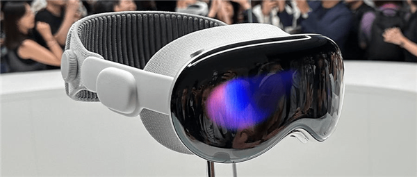 互联网之父凯文·凯利:美国制裁是短视的 只会加速中国自研芯片