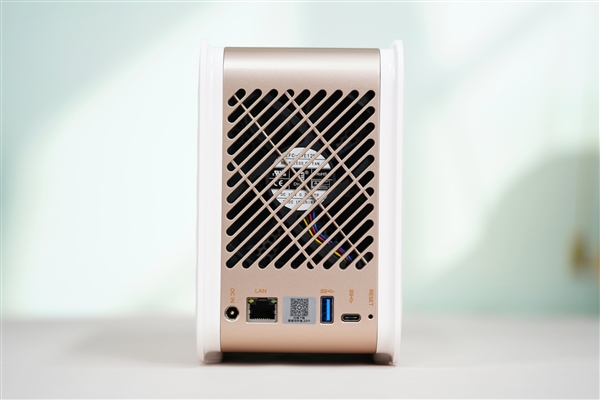 至高40TB海量空间！联想个人云存储T2s图赏