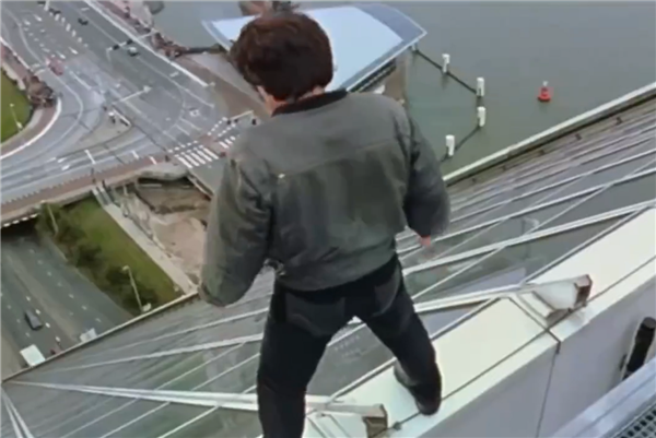 李想“跳楼”了：AI换脸成龙经典电影真会玩