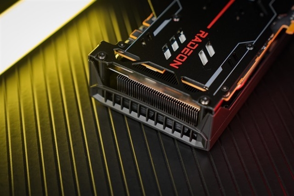 蓝宝石RX 6750 GRE 12GD6白金版显卡上手:性能力压RTX 4060