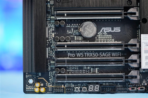 36相极致供电！华硕Pro WS TRX50-SAGE WIFI主板图赏