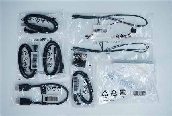 支持AMD锐龙线程撕裂者7000！技嘉TRX50 AERO D主板图赏