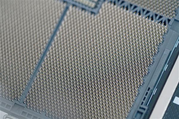 支持AMD锐龙线程撕裂者7000！技嘉TRX50 AERO D主板图赏