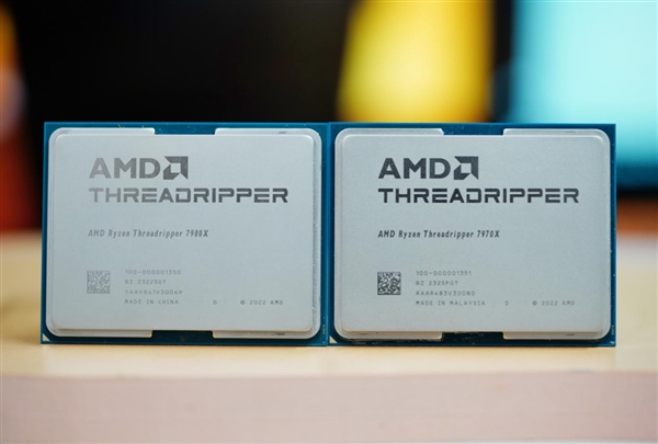 32核64线程！AMD锐龙7970X处理器图赏