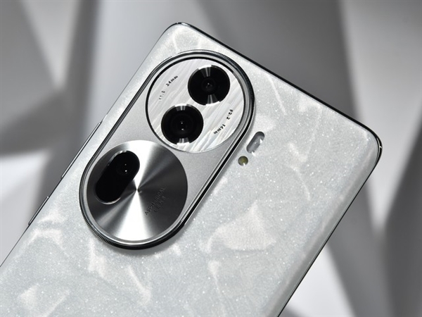 果真能拍出单反级效果！OPPO Reno11 Pro人像实测