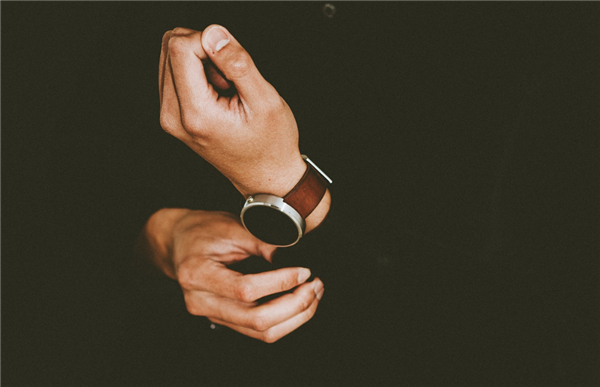 “广西老表”爆火 黄牛3倍加价！厂家喊话：请理性消费