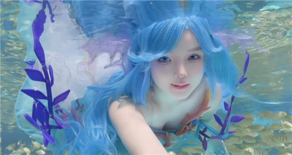 神还原：1米8萝莉博主COS《王者荣耀》美人鱼朵莉亚