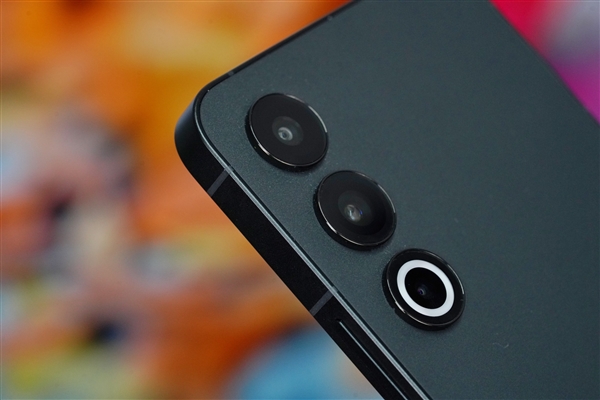 新一代手机颜王！魅族21图赏