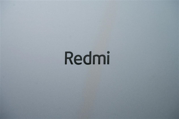 首款澎湃OS大屏轻薄本！Redmi Book 16图赏