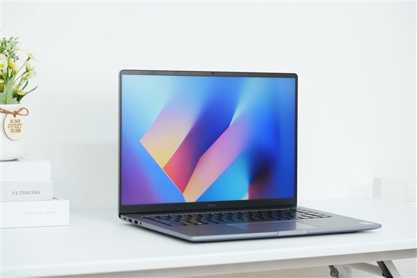 首款澎湃OS大屏轻薄本！Redmi Book 16图赏