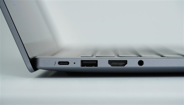 首款澎湃OS大屏轻薄本！Redmi Book 16图赏