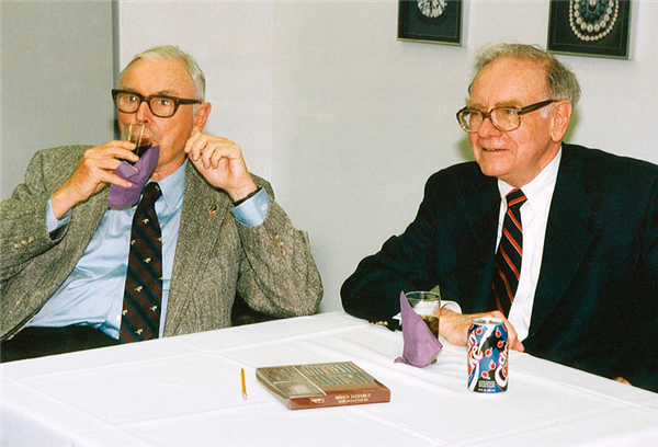 “股神”巴菲特背后的传奇男人走了：享年99岁