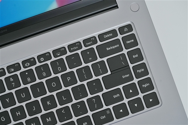 首款澎湃OS大屏轻薄本！Redmi Book 16图赏