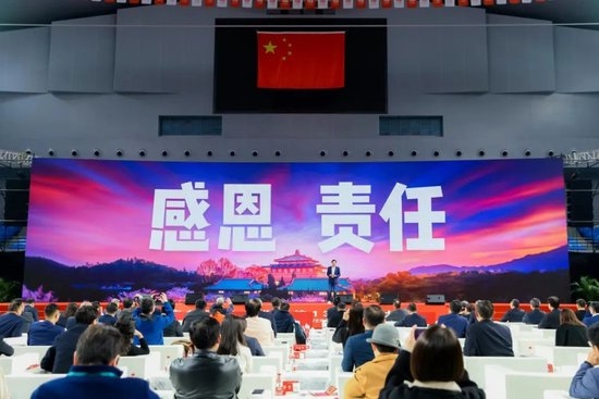 雷军：捐款是为了让中国出现更多的华为、小米、比亚迪！