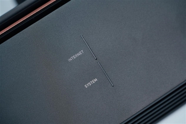 Wi-Fi 7路由只要899元！小米路由器7000图赏