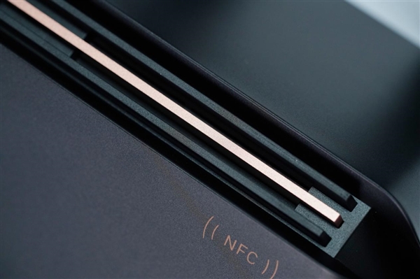 Wi-Fi 7路由只要899元！小米路由器7000图赏