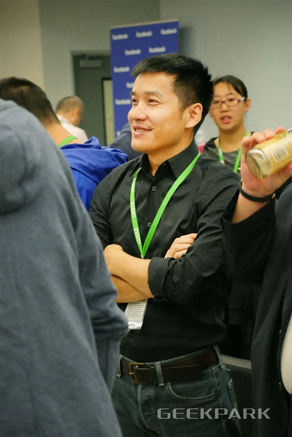 一加10年 到底“不将就”了什么