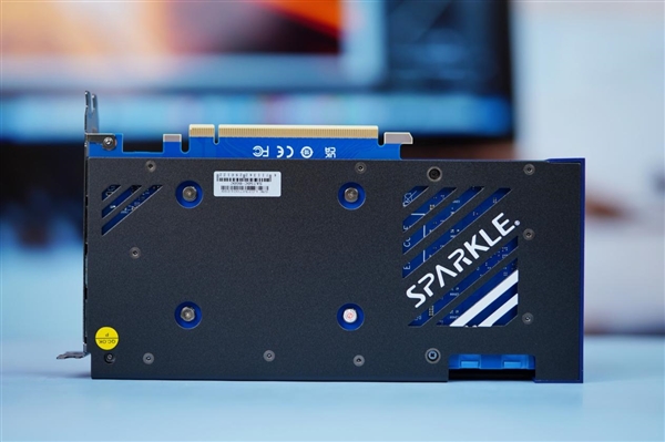 紧凑双风扇！撼与Arc A750 Orc OC显卡图赏